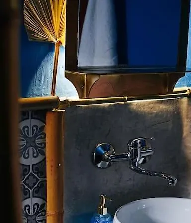 Sahara With Shared Bathroom In Centre * Pozsony