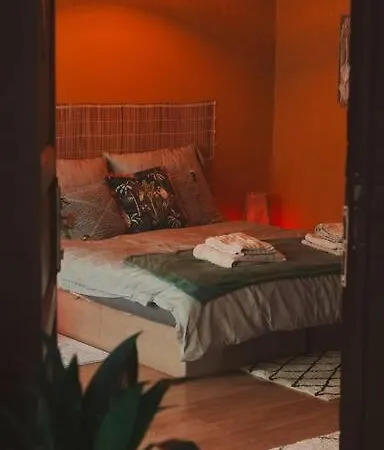 Daire Sahara With Shared Bathroom In Centre Bratislava