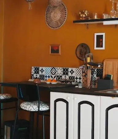 Sahara With Shared Bathroom In Centre * Pozsony