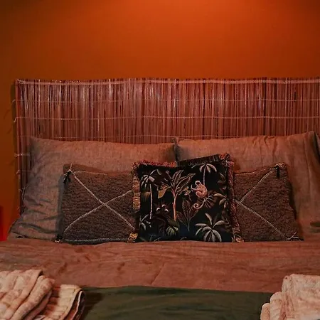 Sahara With Shared Bathroom In Centre Apartman Pozsony